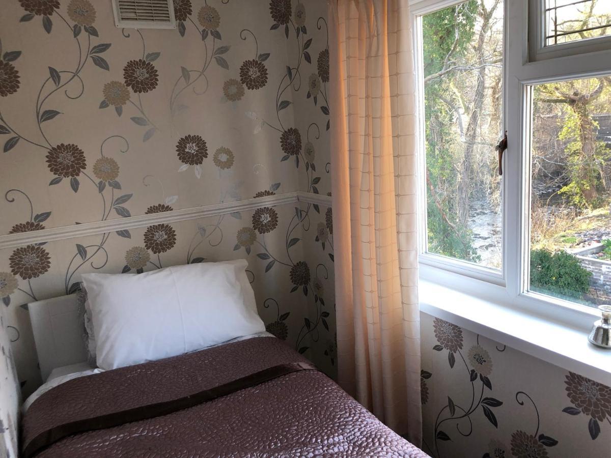 3-Bed House Waterfall Country Brecon Beacons Pontneddfechan Exterior photo